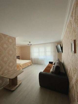 Апартаменты Apartment on Pestraka 12 Гродно Апартаменты-34