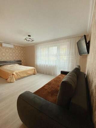 Апартаменты Apartment on Pestraka 12 Гродно Апартаменты-42