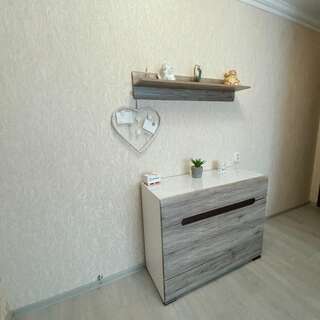 Апартаменты Apartment on Pestraka 12 Гродно Апартаменты-7